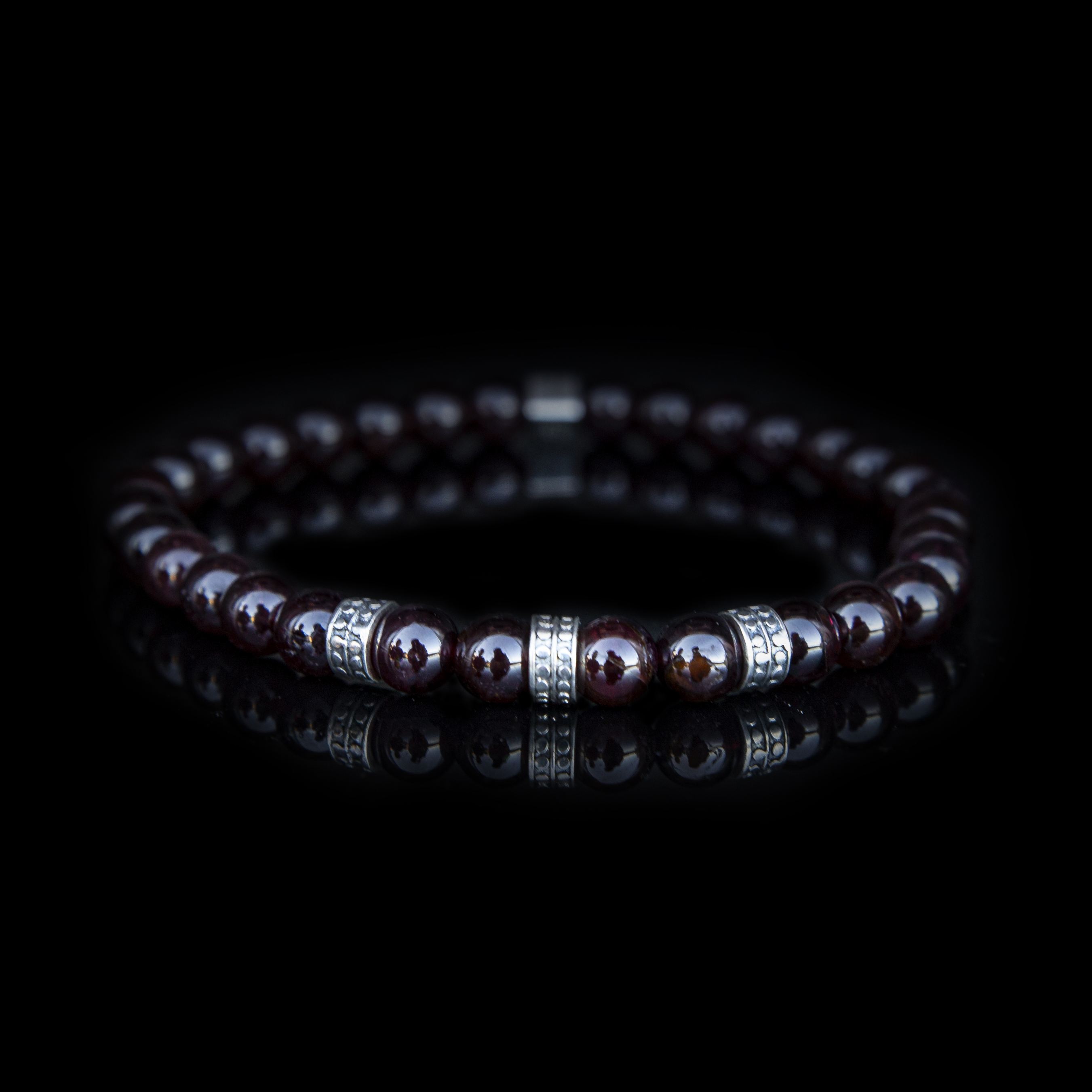 Bracciale Granato Rosso 6 mm in Argento Sterling 925 – Gioiello Artigianale Italiano e Pietra Energetica