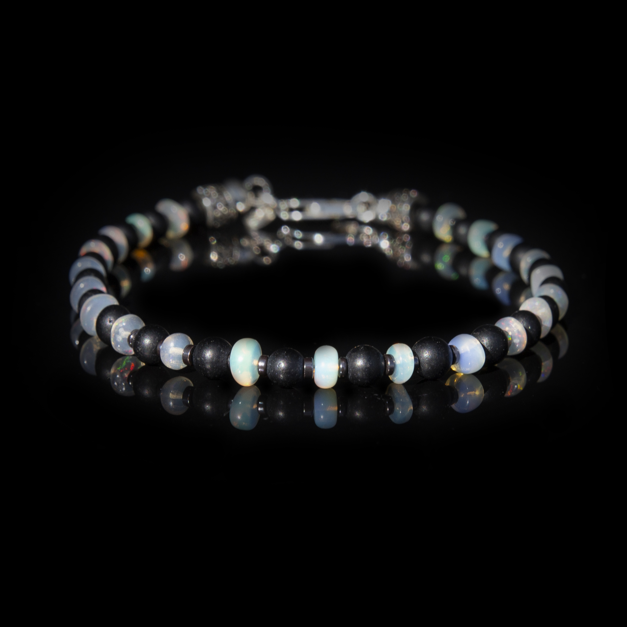 Bracciale Opale Etiope e Onice Nero Opaco 4–5 mm in Argento Sterling 925 – Gioiello Artigianale Italiano Unisex