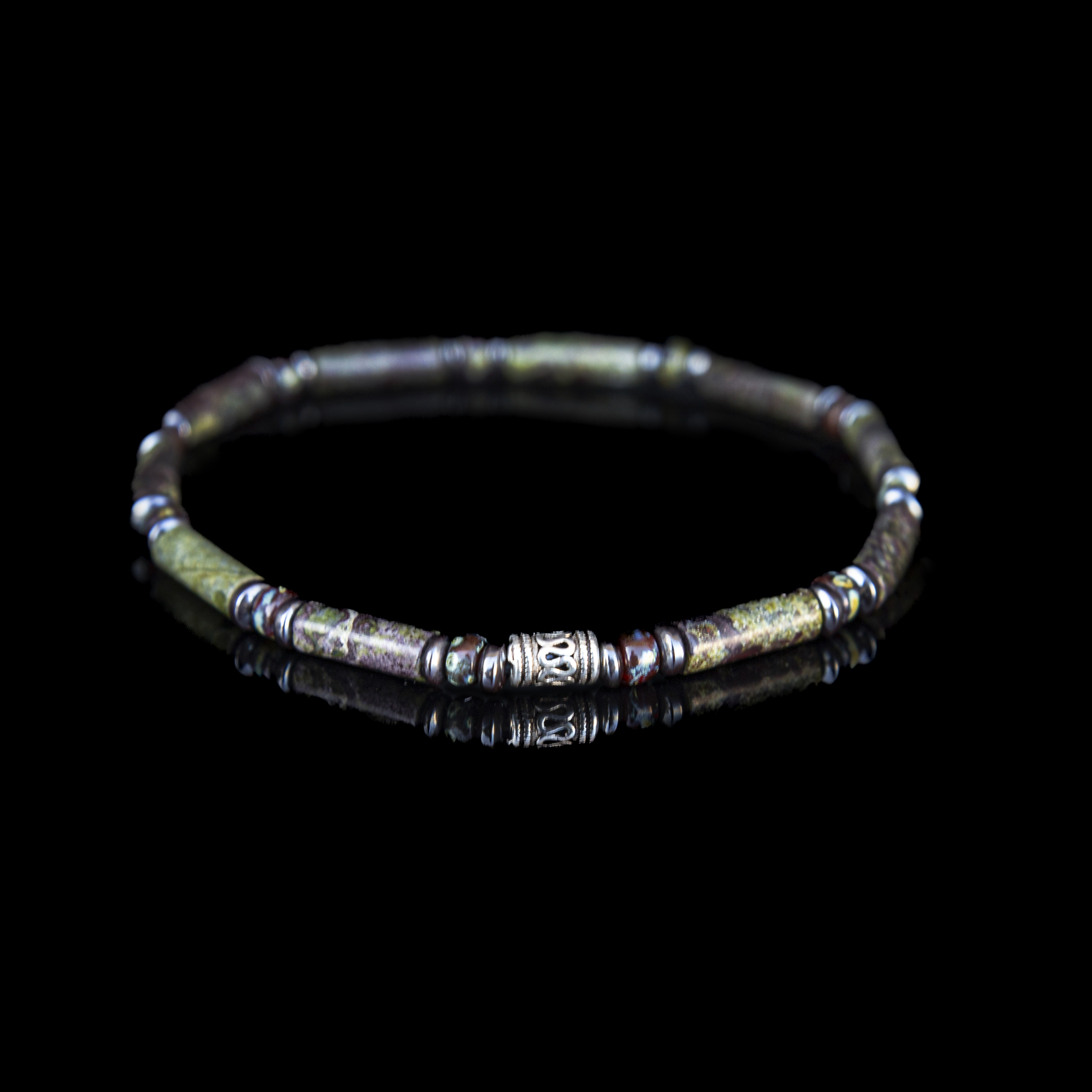 Bracciale Sangue di Drago 4 mm – Diaspro, Miyuki & Ematite in Argento 925