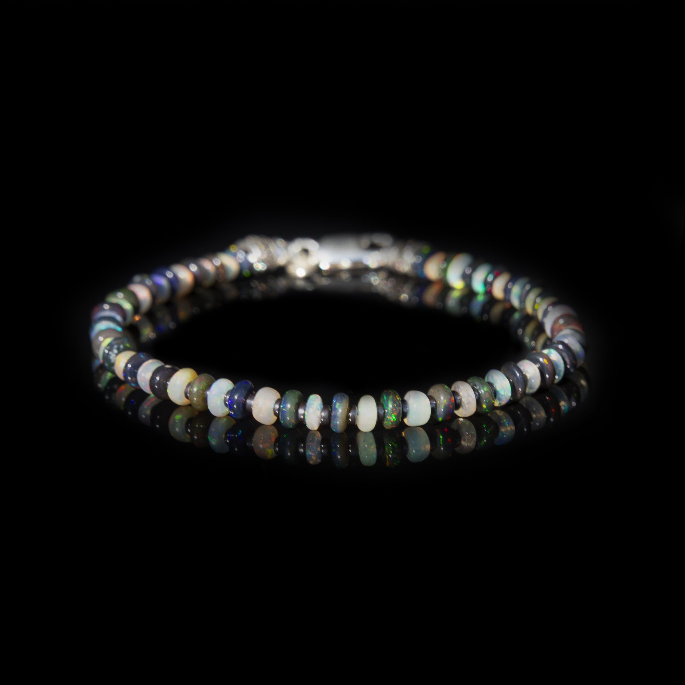 Bracciale Opale Etiope e Nero Etiope 3½–4 mm – Gioiello artigianale unico in Argento 925, fatto a mano in Italia